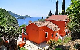 Kiki Apartments